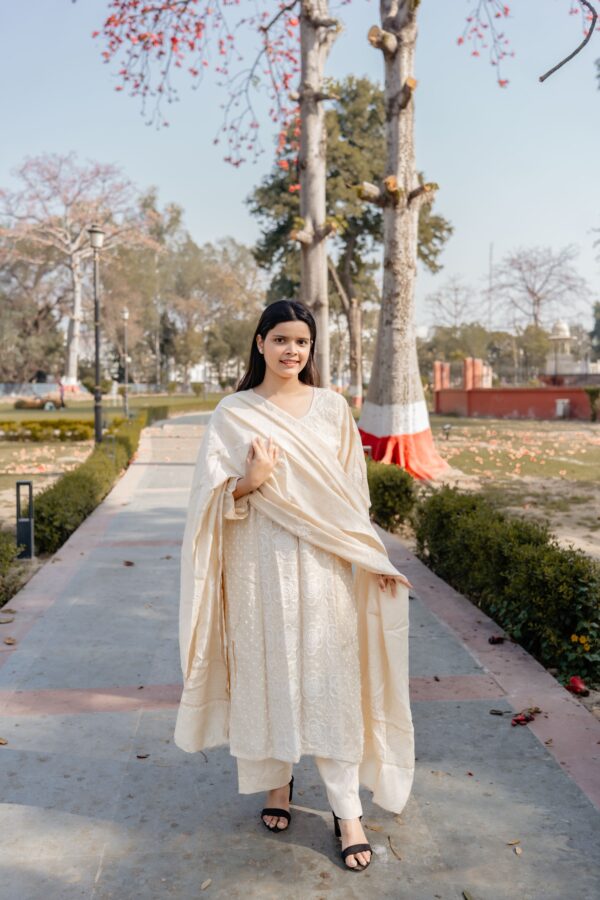 Pure Munga Silk Kurta And Dupatta Set With Fine Lucknowi Chikankari And Cutdana Embellishment - Image 13