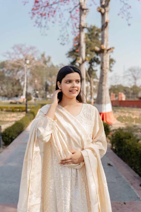 Pure Munga Silk Kurta And Dupatta Set With Fine Lucknowi Chikankari And Cutdana Embellishment - Image 11