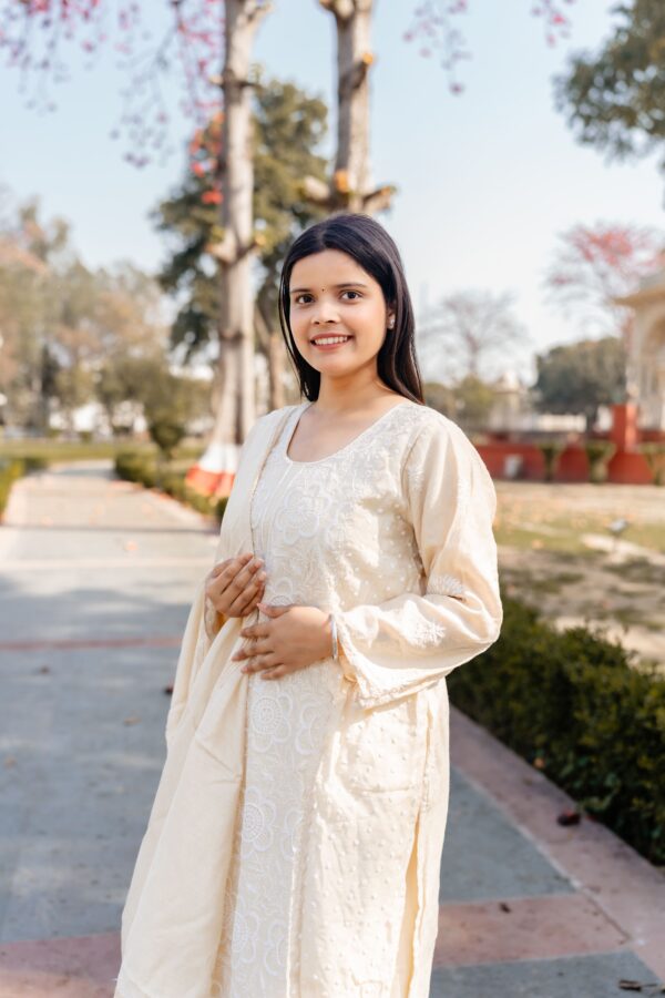 Pure Munga Silk Kurta And Dupatta Set With Fine Lucknowi Chikankari And Cutdana Embellishment - Image 5