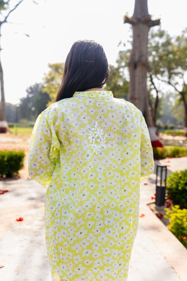 Printed Mul Cotton Co Ord Set With Fine Lucknowi Chikankari - Image 3