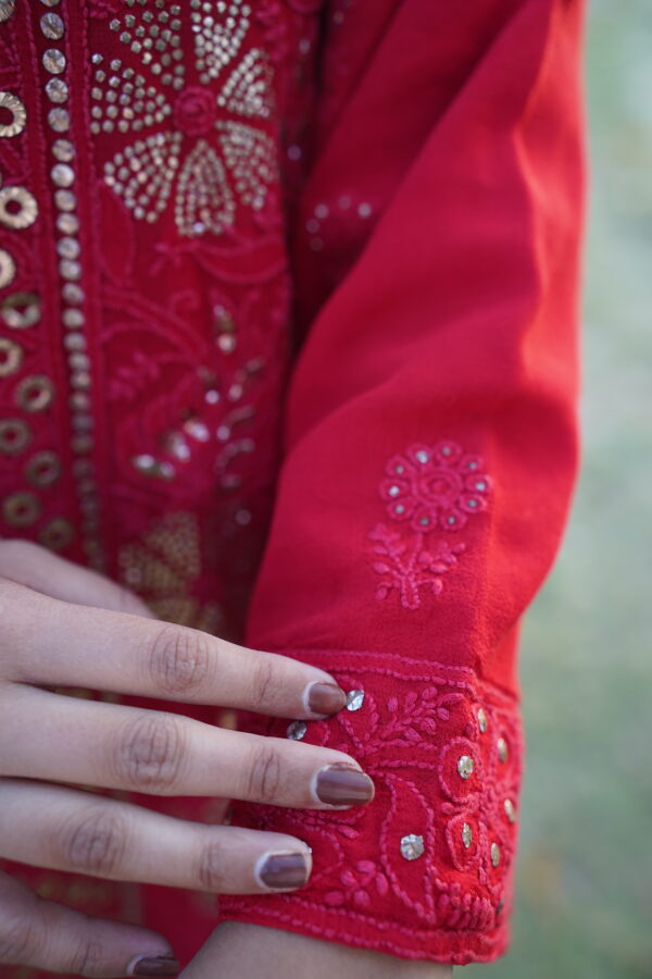 RED VISCOSE GEORGETTE KURTA AND DUPATTA SET MUKAISH WORK - Image 6