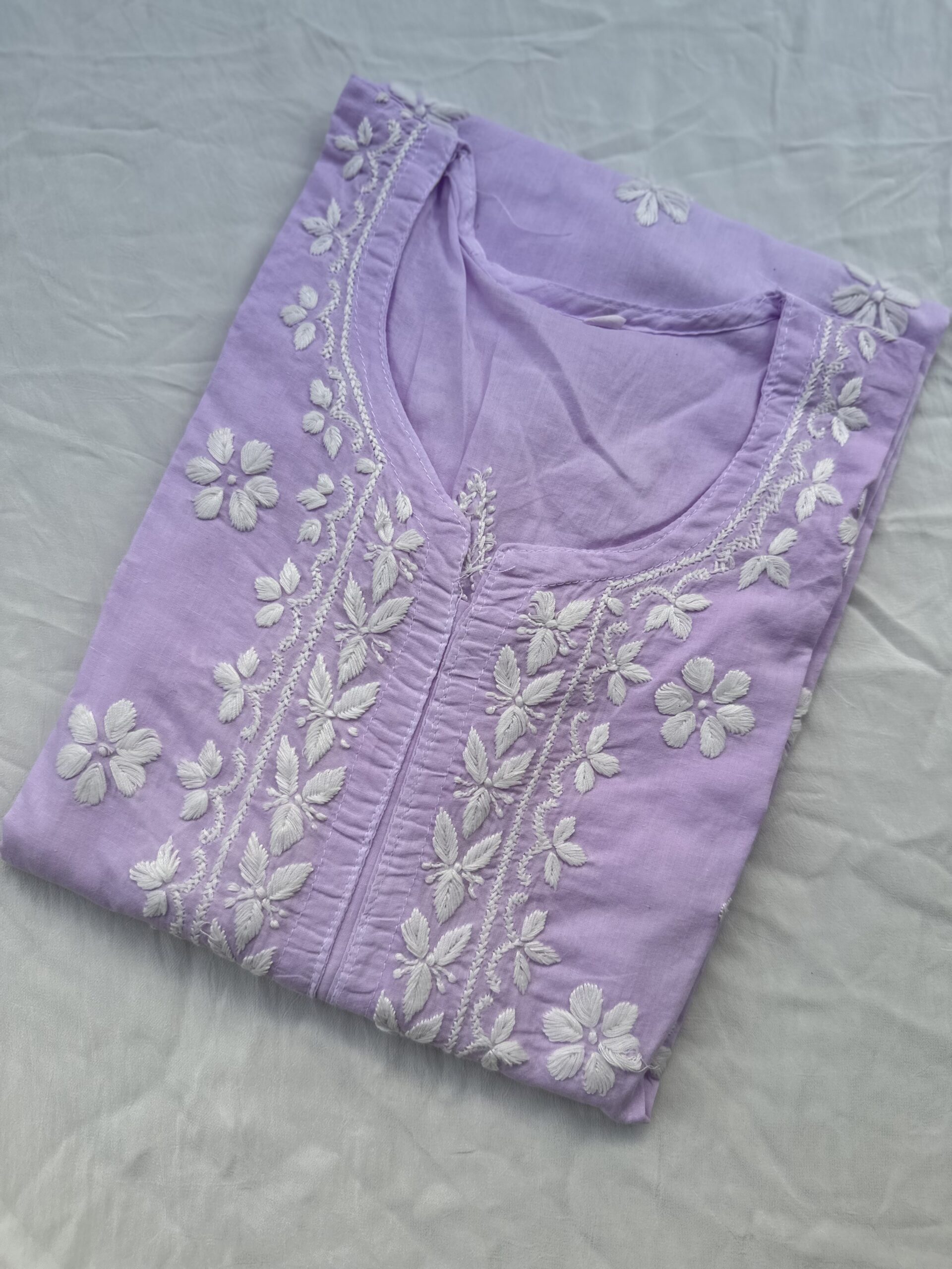 NOOR Mul Cotton Chikankari Kurti With Fine Lucknowi Chikankari