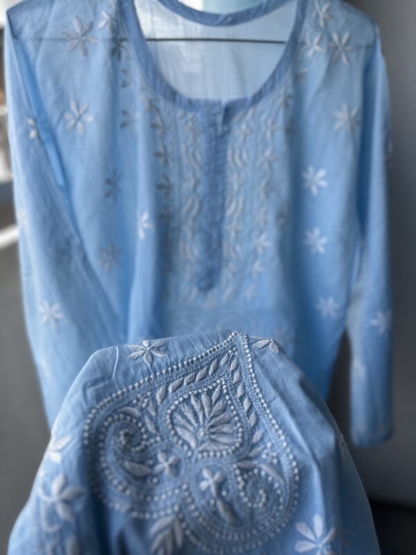 NOOR Mul Cotton Chikankari Kurti With Fine Lucknowi Chikankari - Image 4