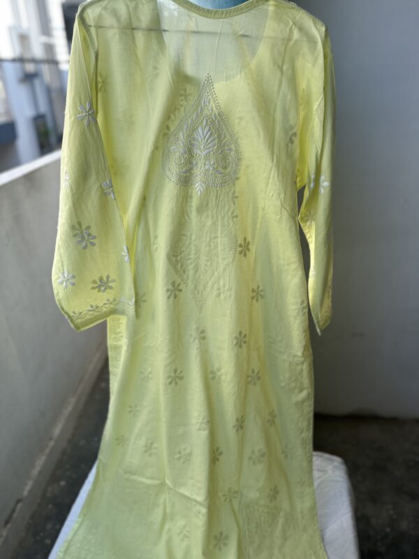 NOOR Mul Cotton Chikankari Kurti With Fine Lucknowi Chikankari - Image 8
