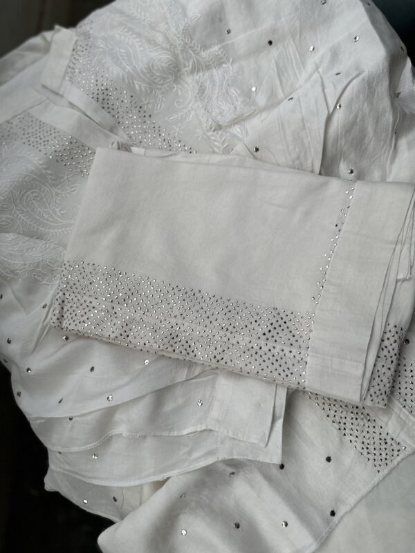 Chanderi CHIKANKARI  Co ord set With Fine Lucknowi Chikankari  and  Sparkling  mukaish work - Image 8