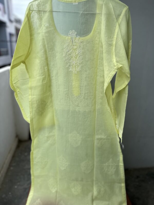 NAZAQ Cotton Chikankari Kurti With Fine Lucknowi Chikankari - Image 15