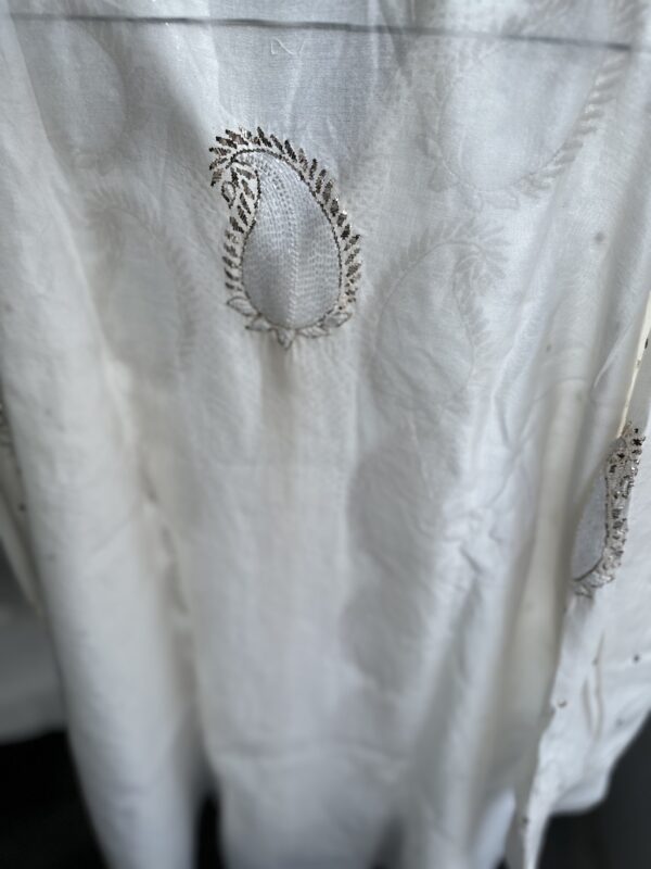 Chanderi Co Ord Set With Dazzling Mukaish And Pearls - Image 5