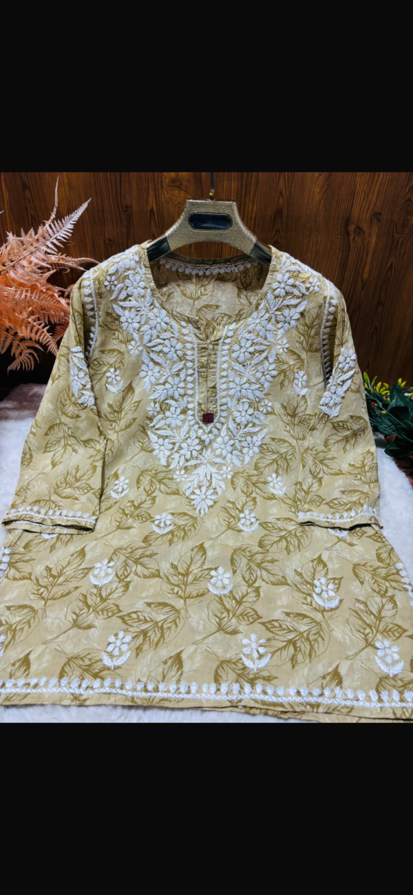 Printed Mul Mul Short  Kurti With Lucknowi Chikankari - Image 4