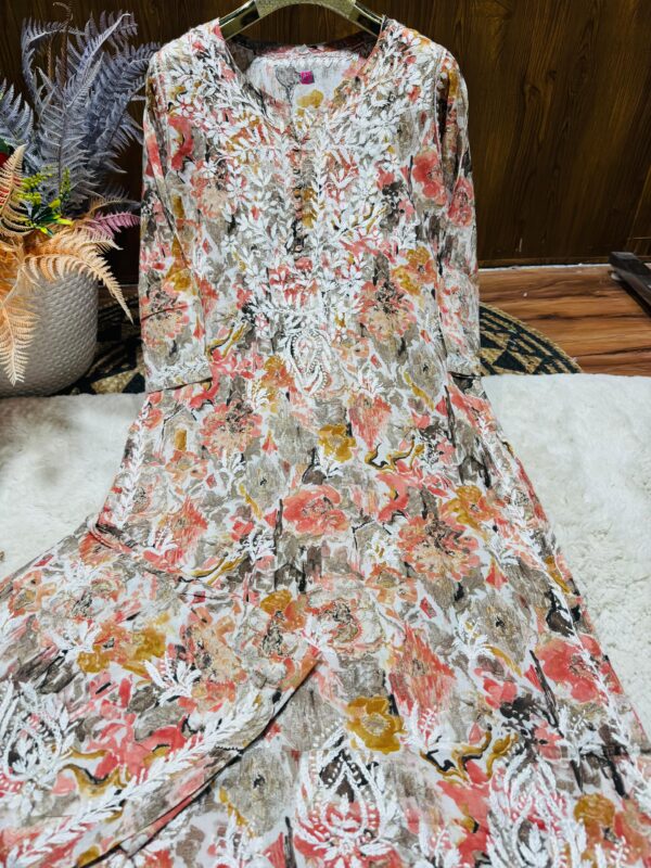 Lucknowi Chikankari Printed Mal Mal Plazo Set - Image 4