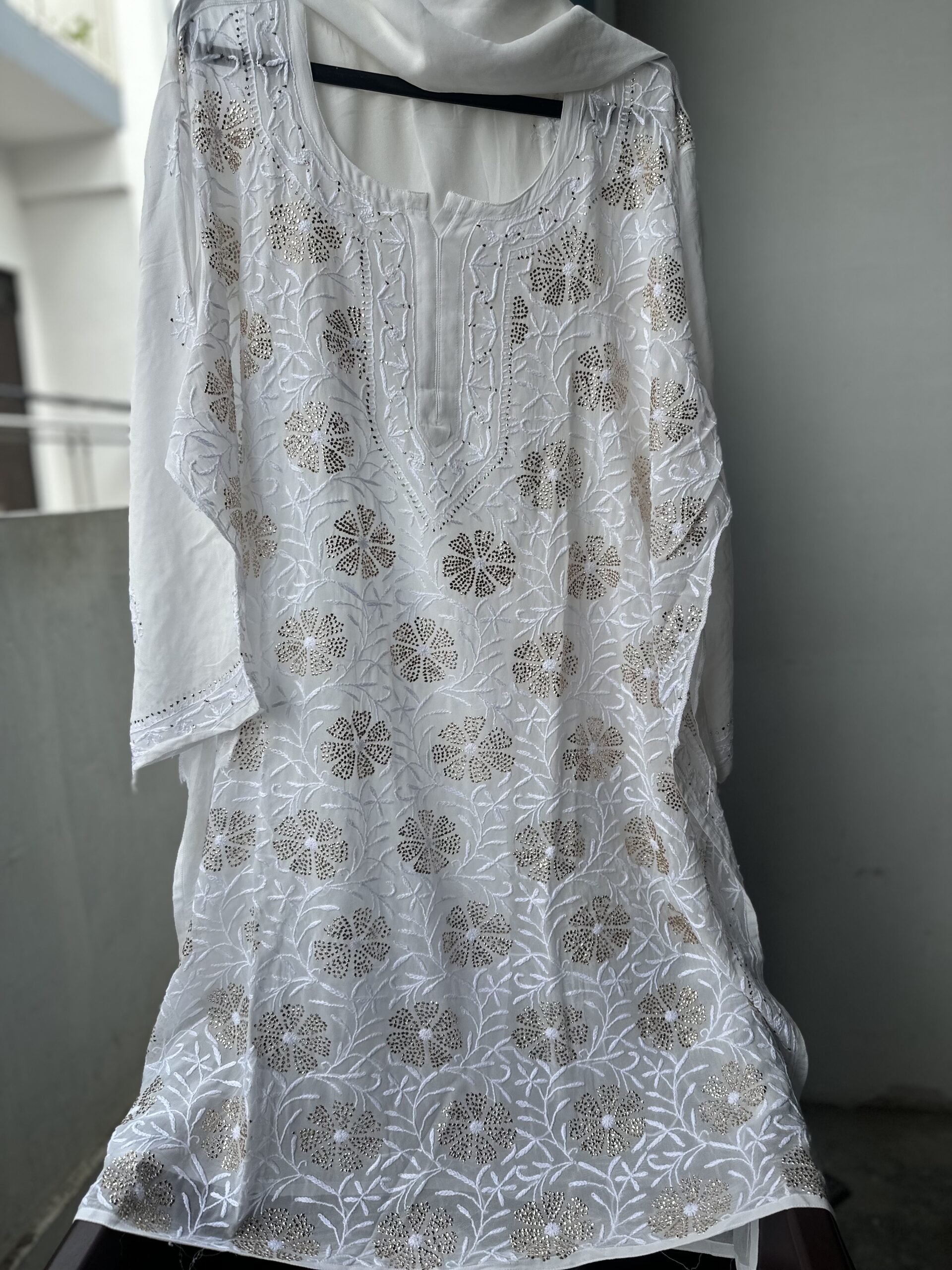 Viscose Chikankari Plazzo set with Fine Lucknowi Chikankari with All Over Mukaish Work - Image 3