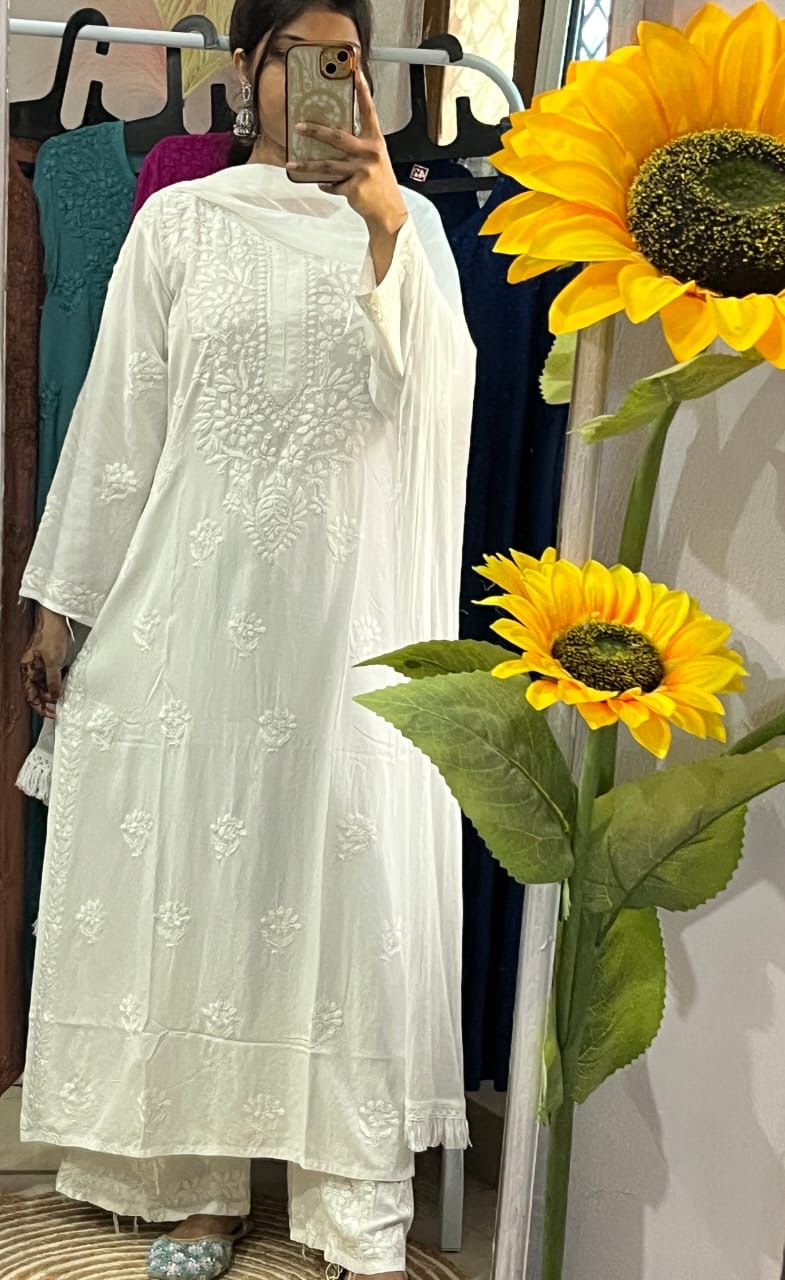 Rayon Chikankari Kurti With Lucknowi Chikankari